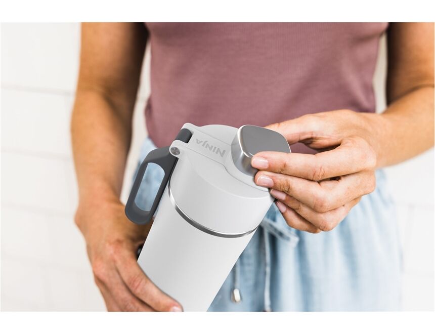 NINJA Thirsti 700 ml Reiseflasche