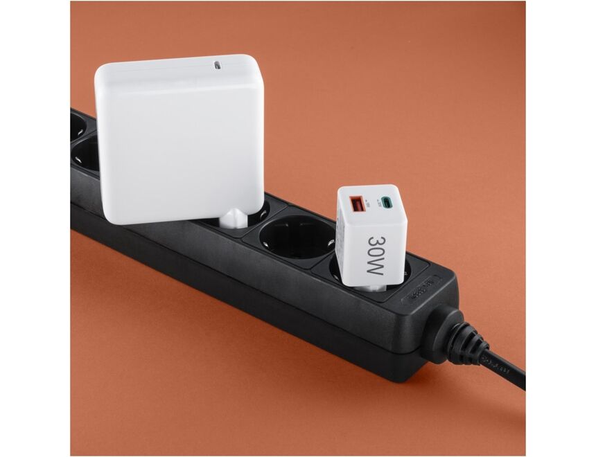 Hama Schnellladegerät (30W)