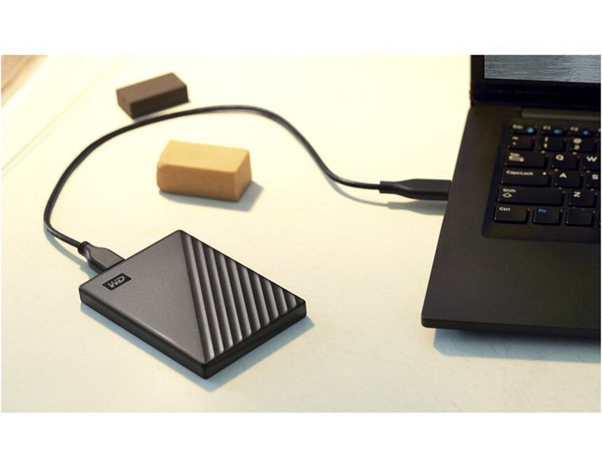 Western Digital My Passport (4TB).