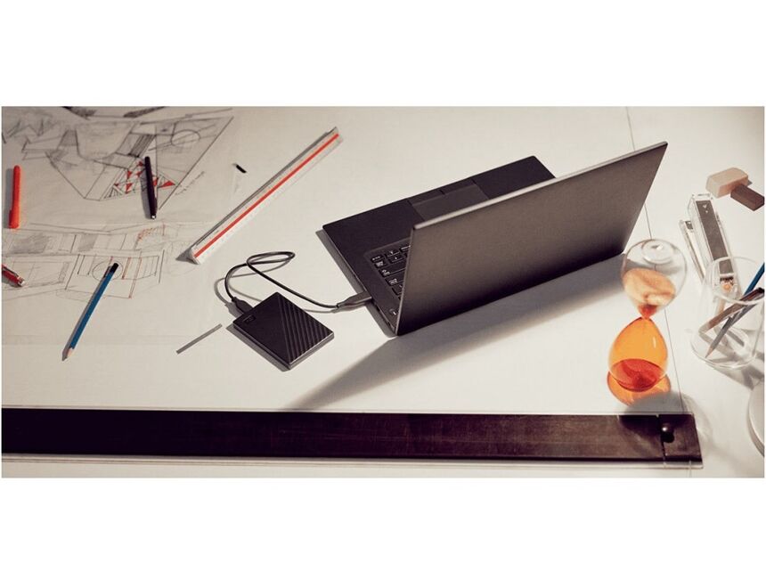 Western Digital My Passport (4TB).