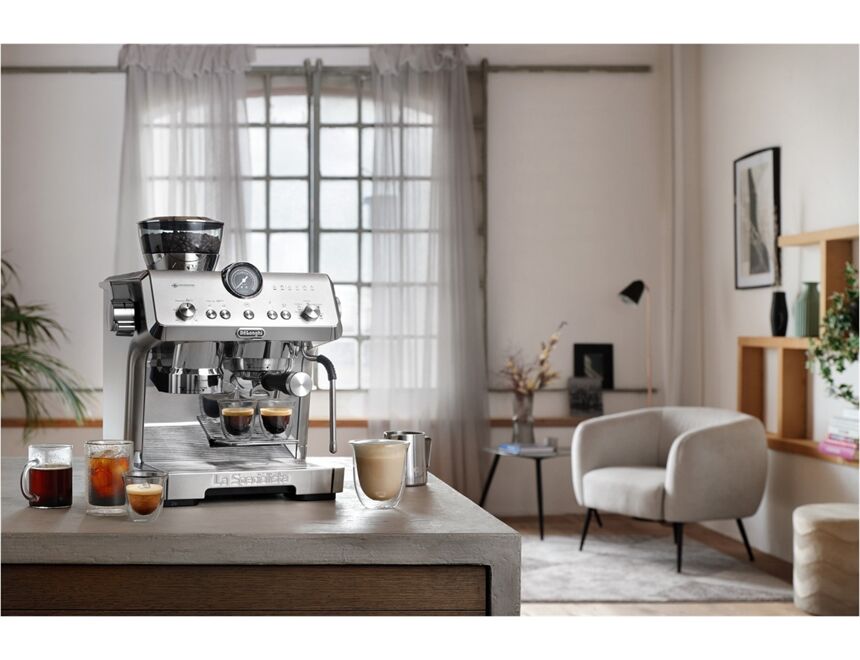 DeLonghi EC9555.M La Specialista Opera